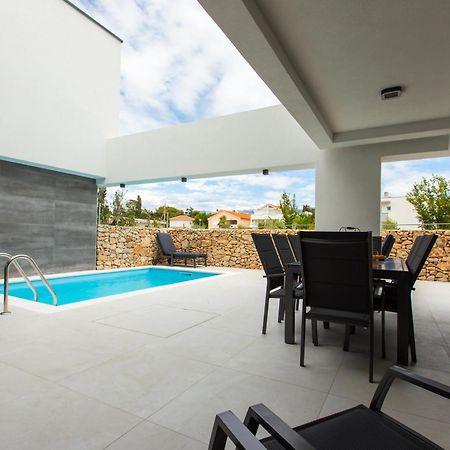 Novalja Bay Villas 部屋 写真