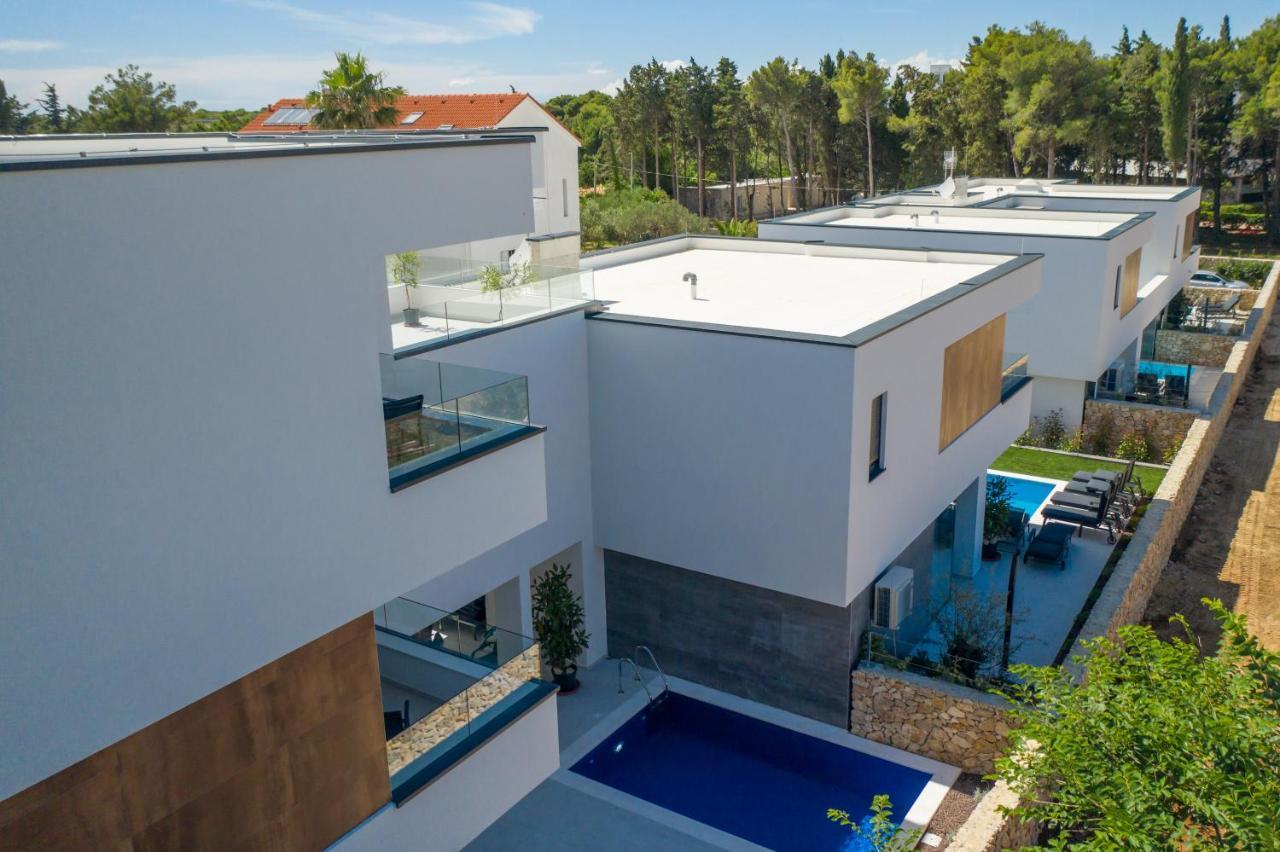 Novalja Bay Villas エクステリア 写真